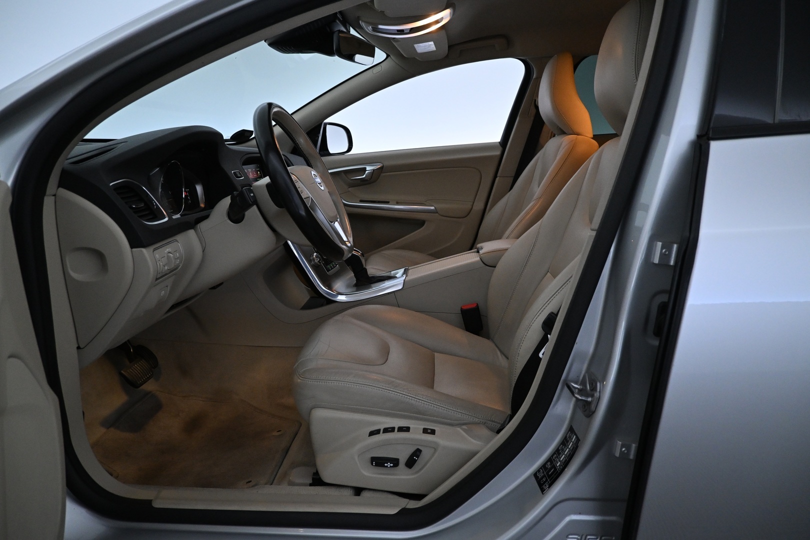 VOLVO V60 Cross Country 2017