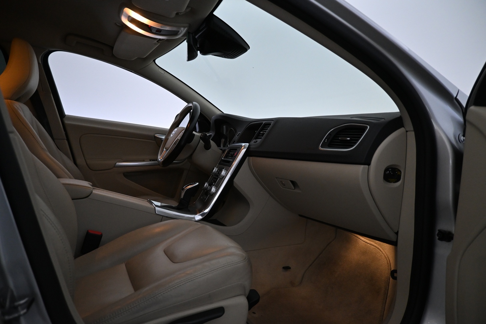VOLVO V60 Cross Country 2017