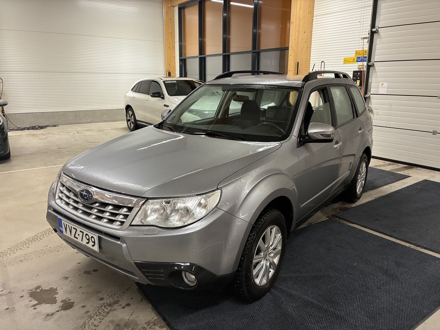 SUBARU Forester 2011