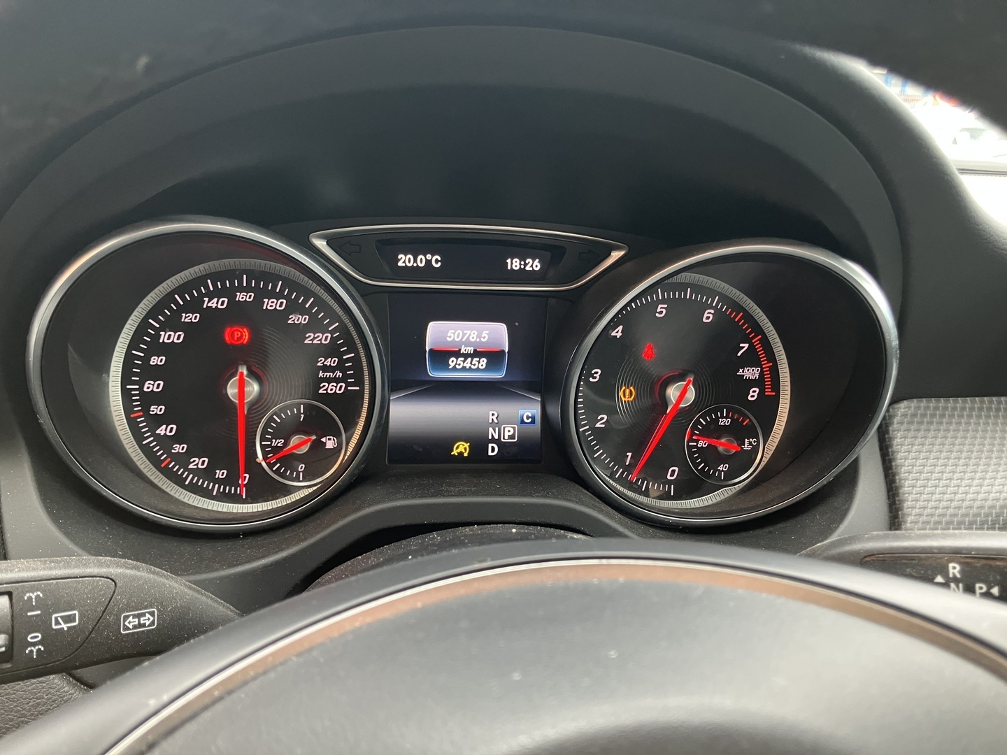 MERCEDES-BENZ GLA 2018
