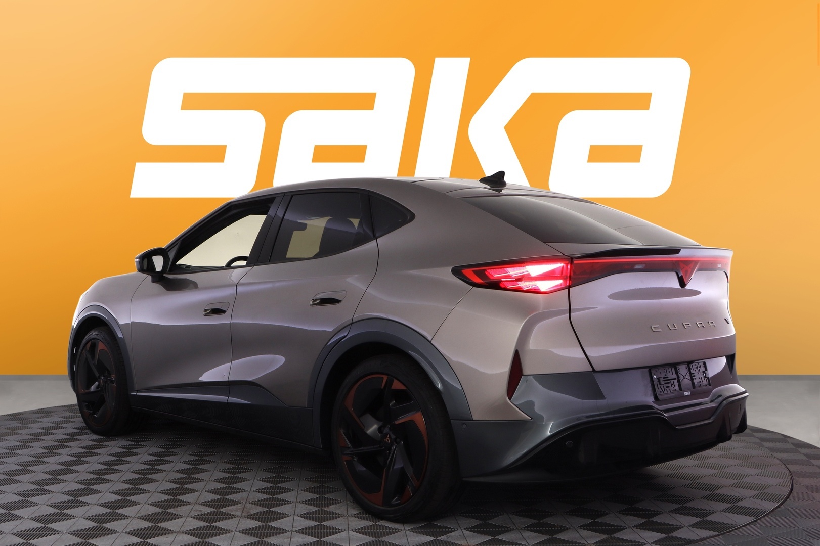 CUPRA Tavascan 2024