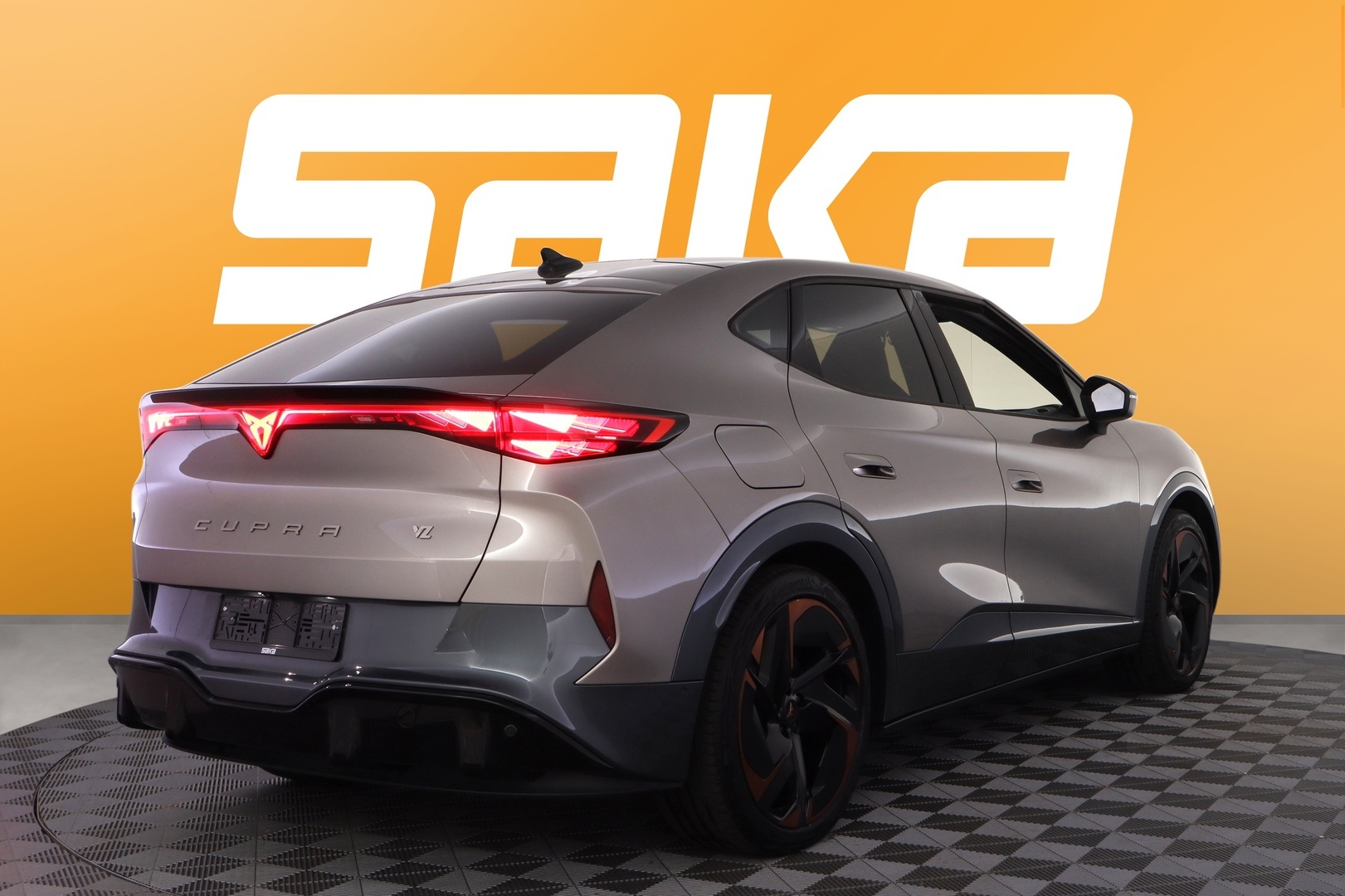 CUPRA Tavascan 2024