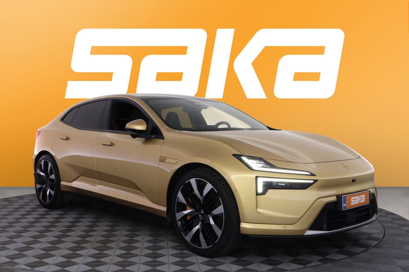 POLESTAR 4 2025