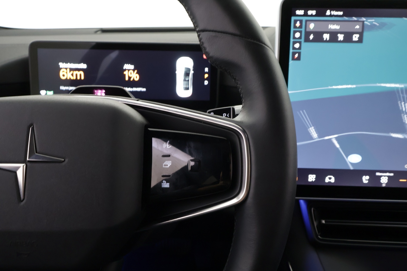 POLESTAR 4 2025