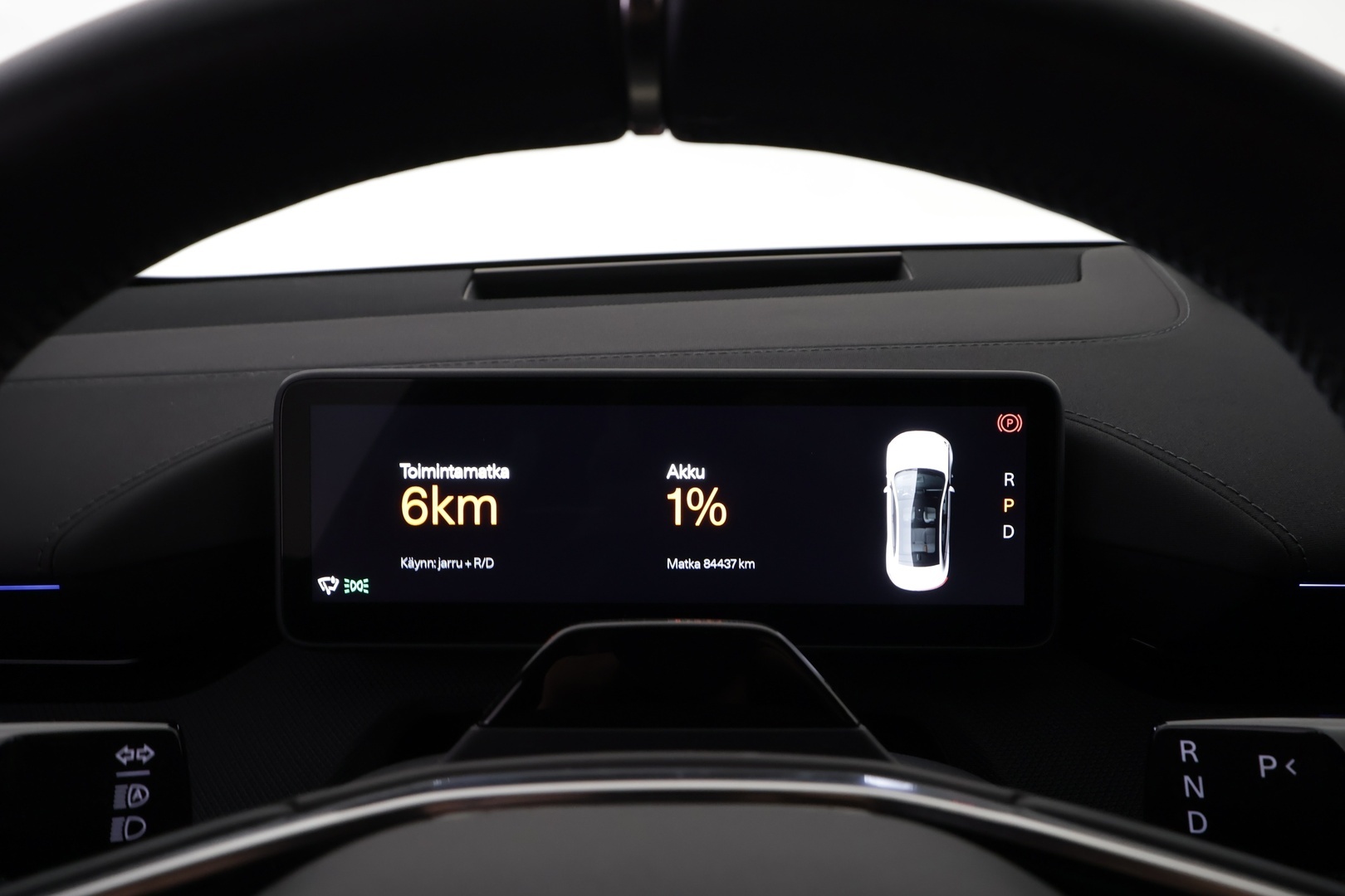 POLESTAR 4 2025
