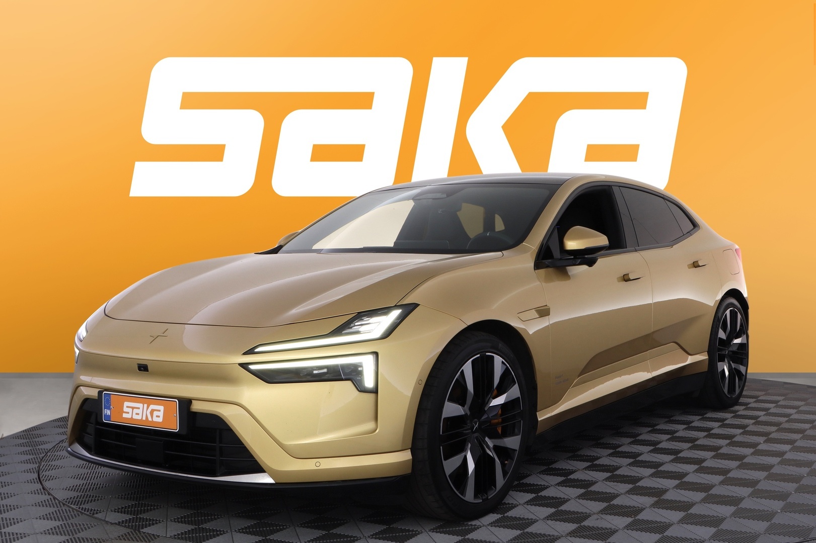 POLESTAR 4 2025