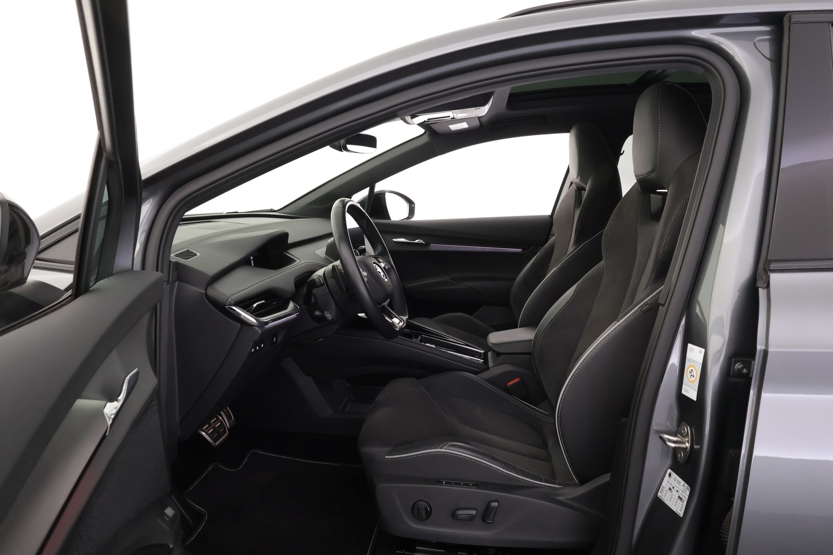 SKODA Enyaq 2024
