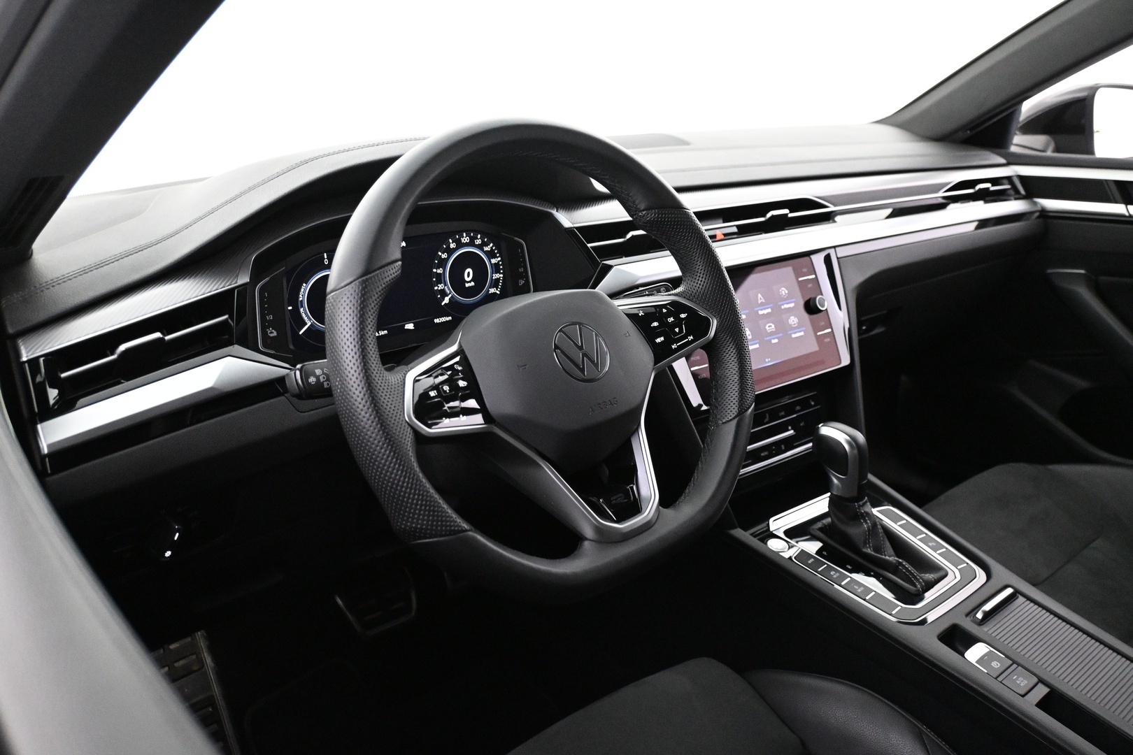 VOLKSWAGEN Arteon 2023