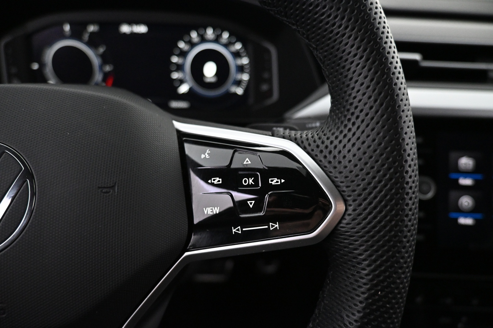 VOLKSWAGEN Arteon 2023