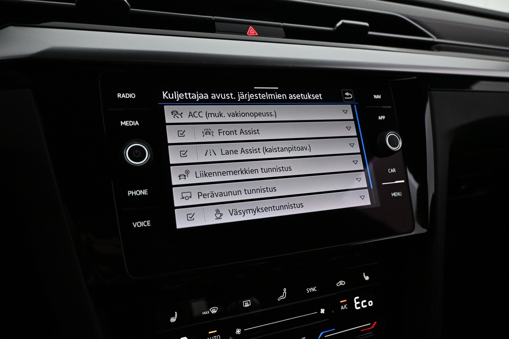 VOLKSWAGEN Arteon 2023