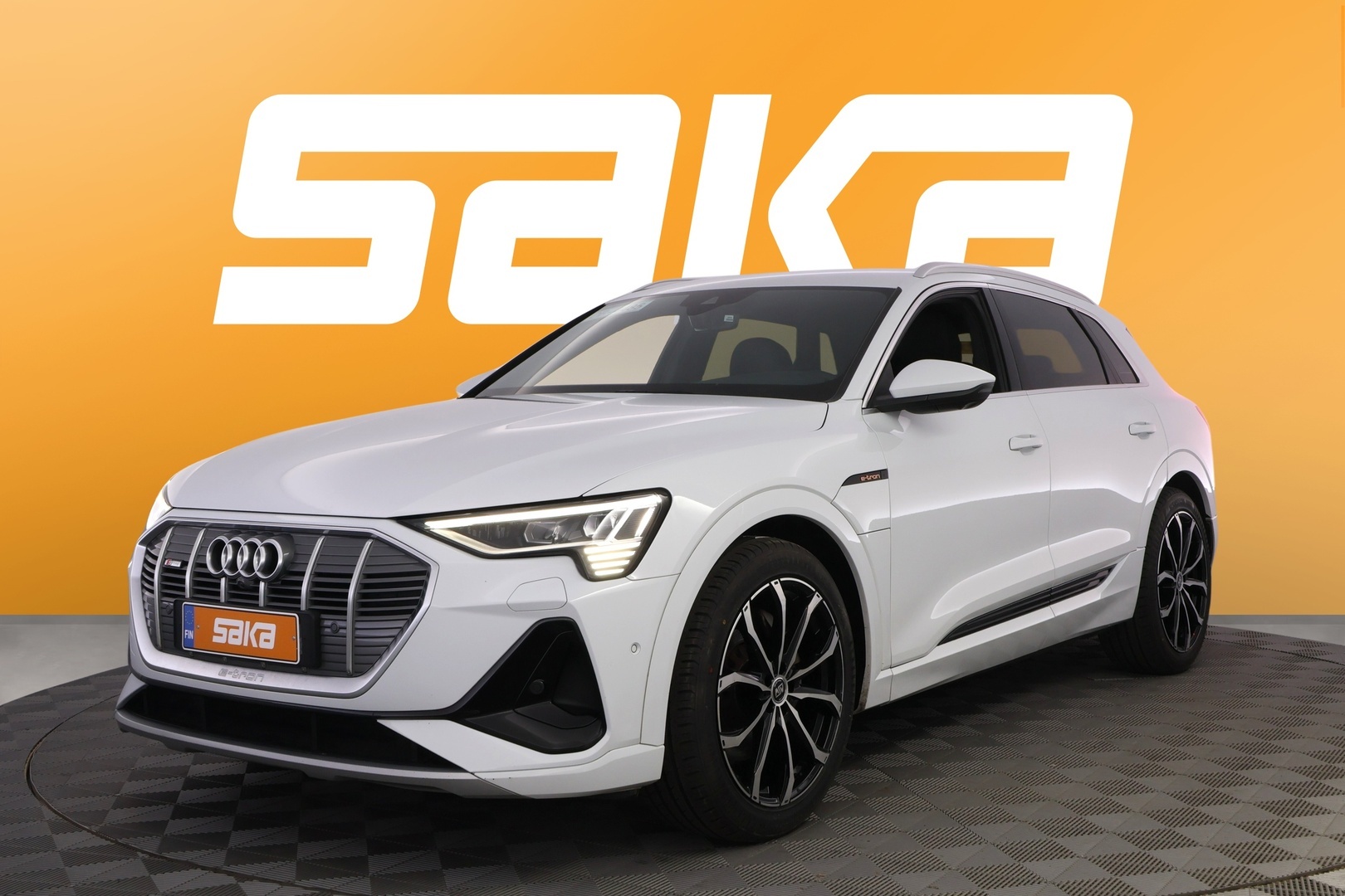 AUDI e-tron 2023