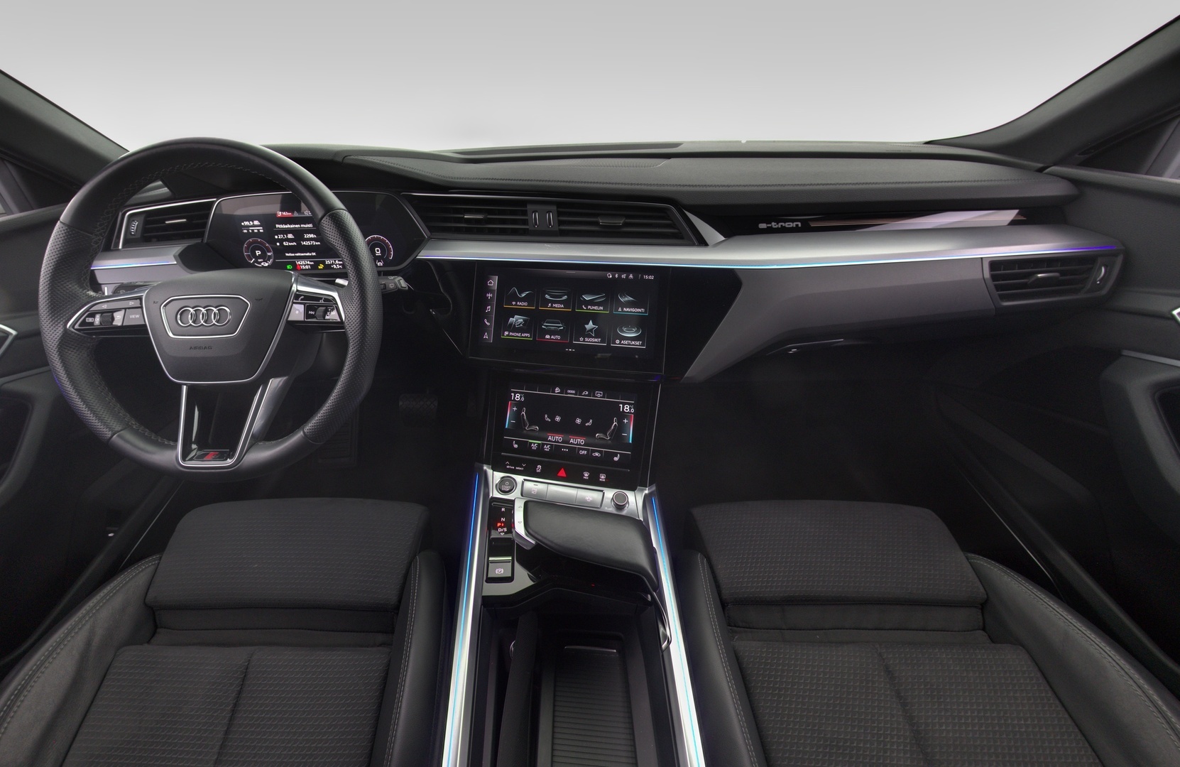 AUDI e-tron 2023