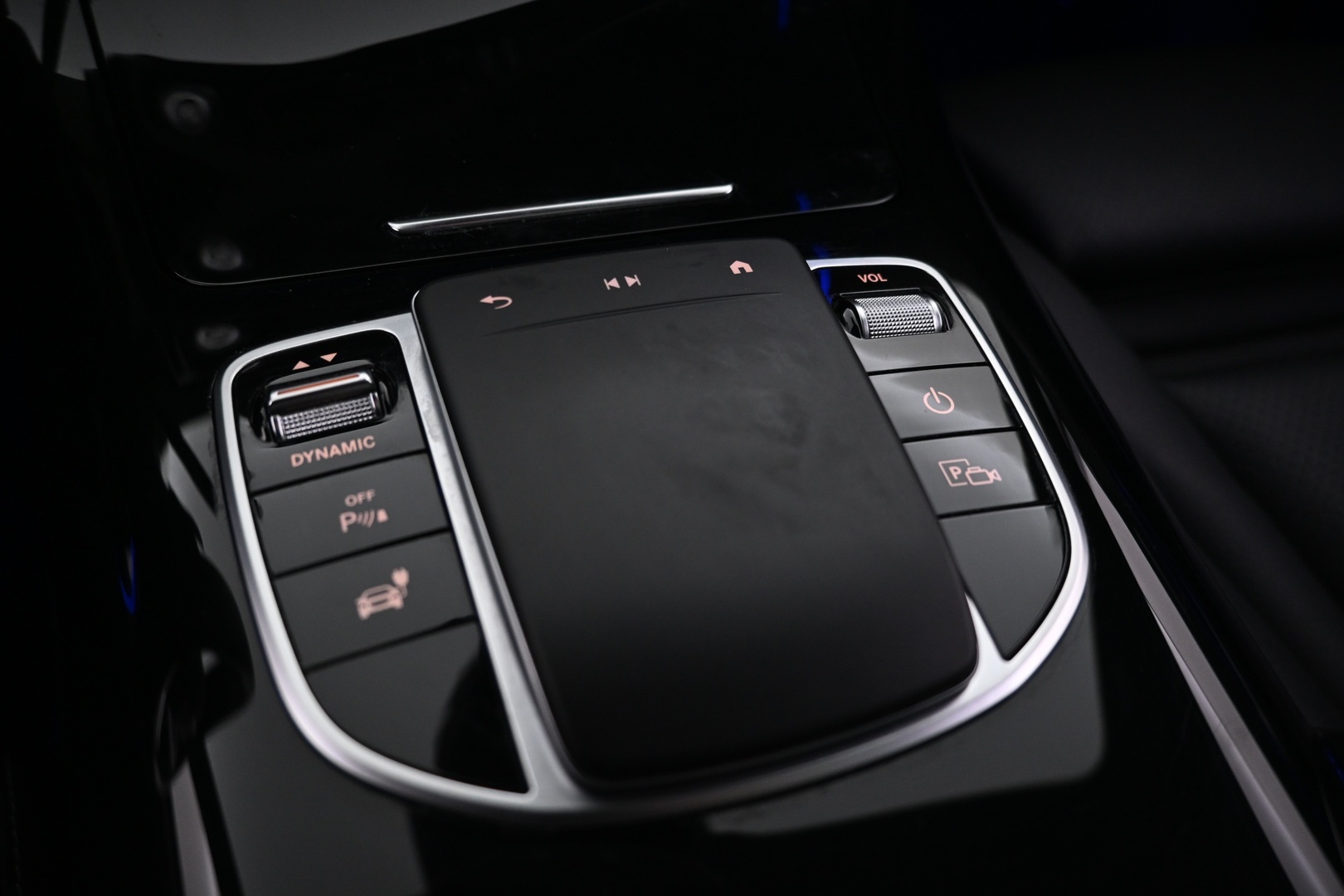 MERCEDES-BENZ EQC 2021