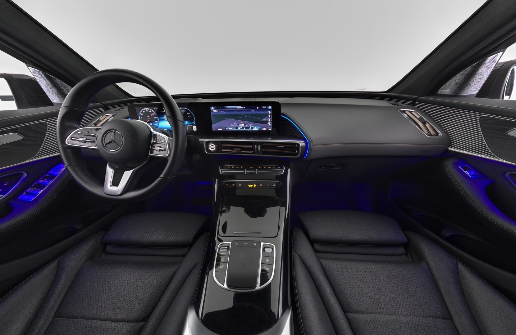 MERCEDES-BENZ EQC 2021