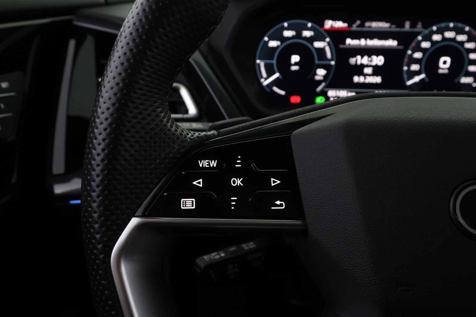 AUDI Q4 e-tron 2022