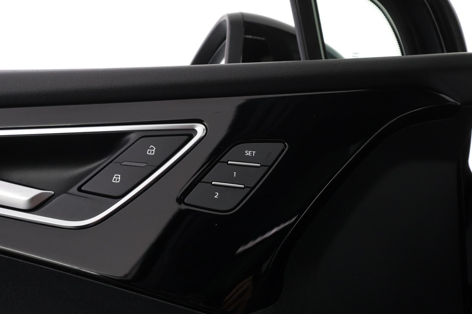 AUDI Q4 e-tron 2022