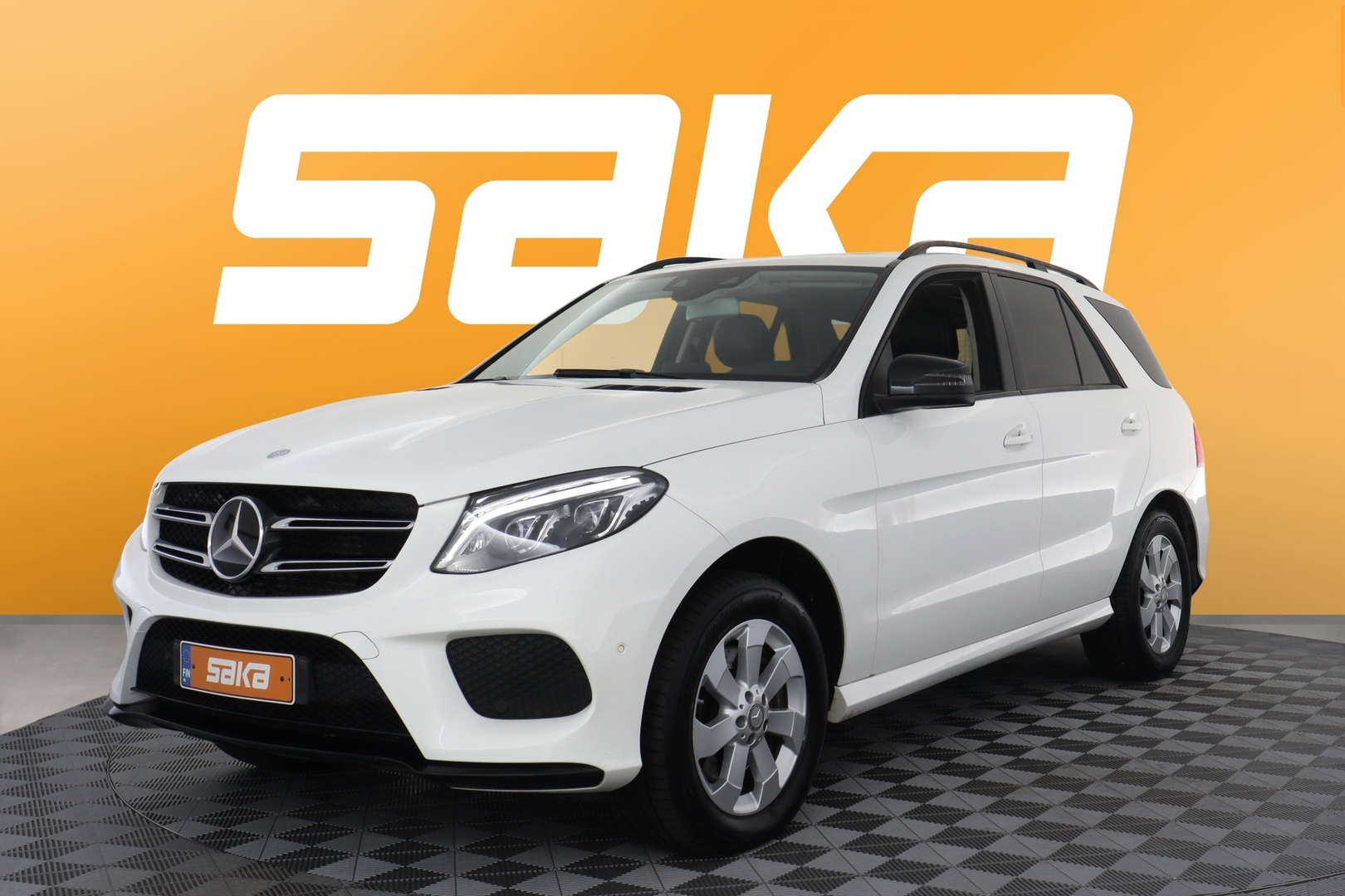 MERCEDES-BENZ GLE 2016