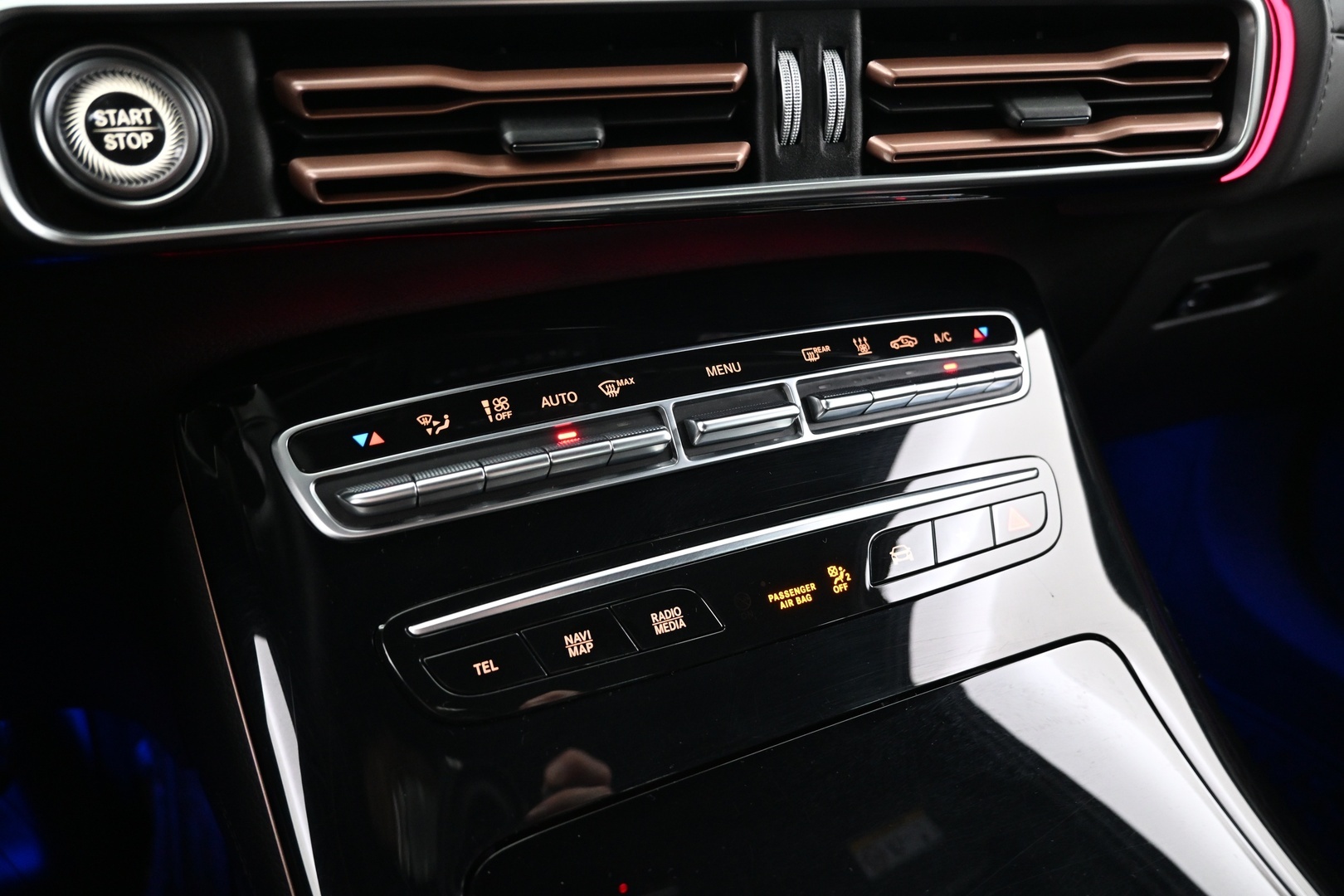 MERCEDES-BENZ EQC 2021