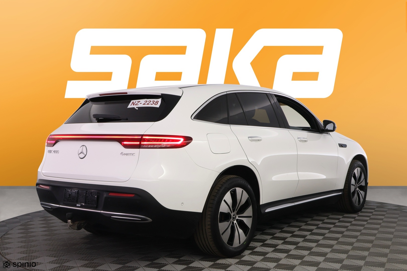 MERCEDES-BENZ EQC 2021