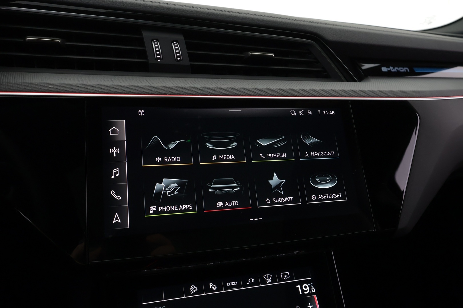AUDI Q8 e-tron 2024