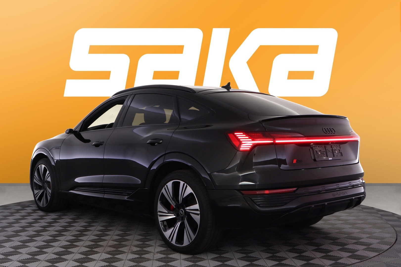 AUDI Q8 e-tron 2024