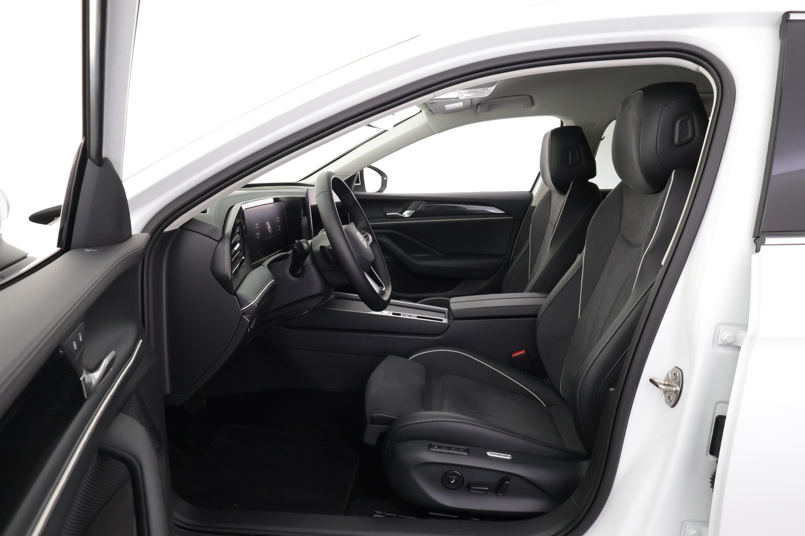 VOLKSWAGEN Passat 2026