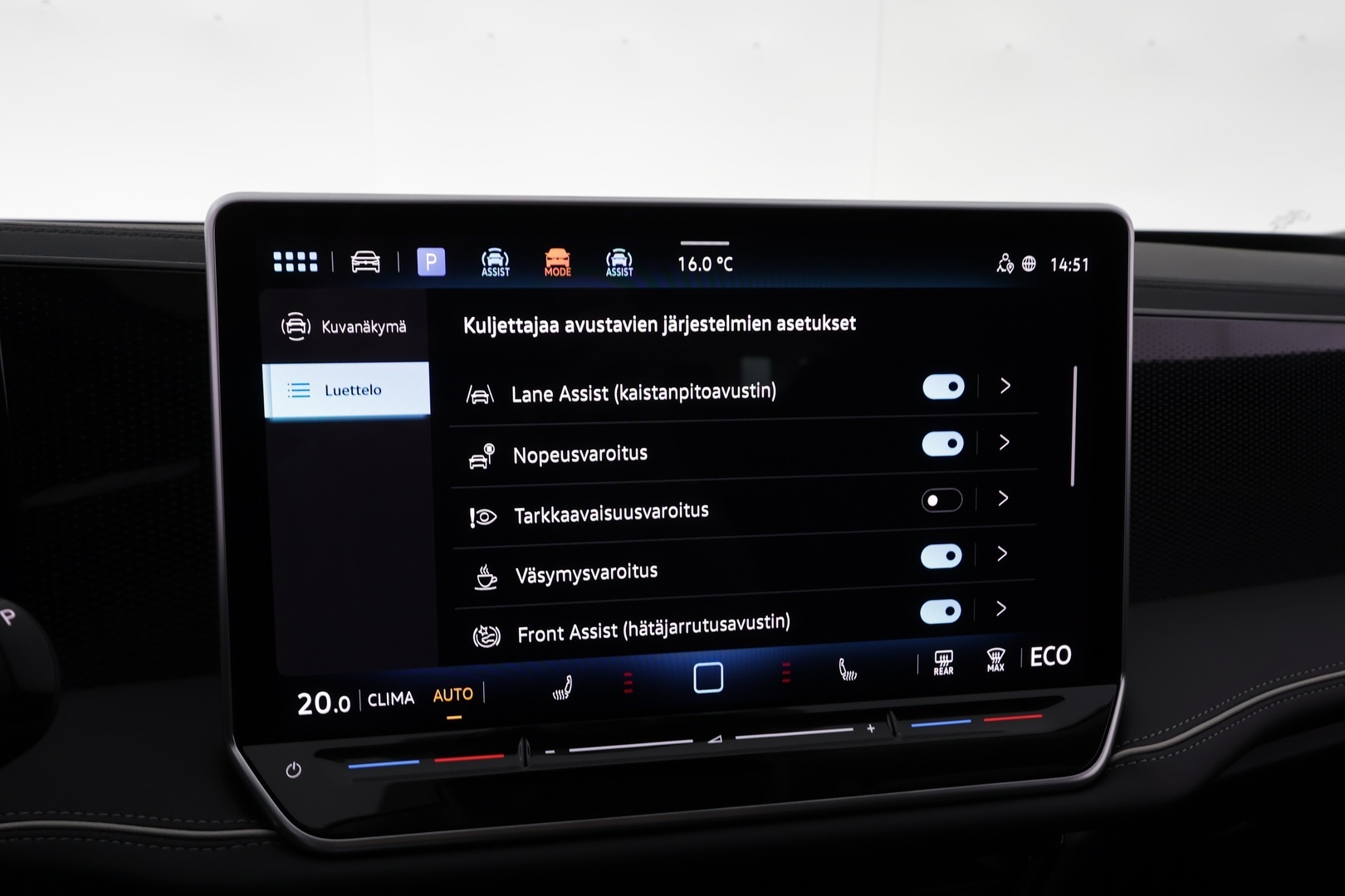 VOLKSWAGEN Passat 2026