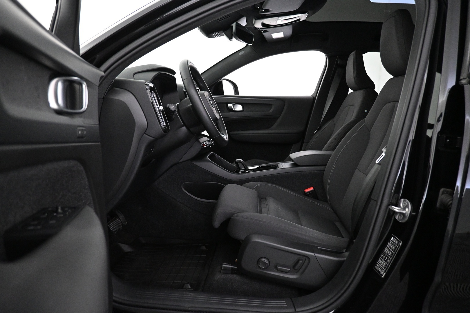 VOLVO C40 2023