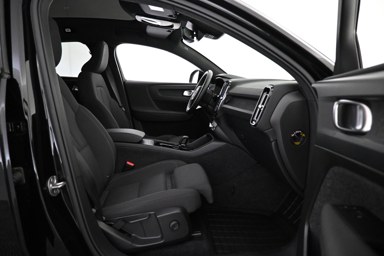 VOLVO C40 2023