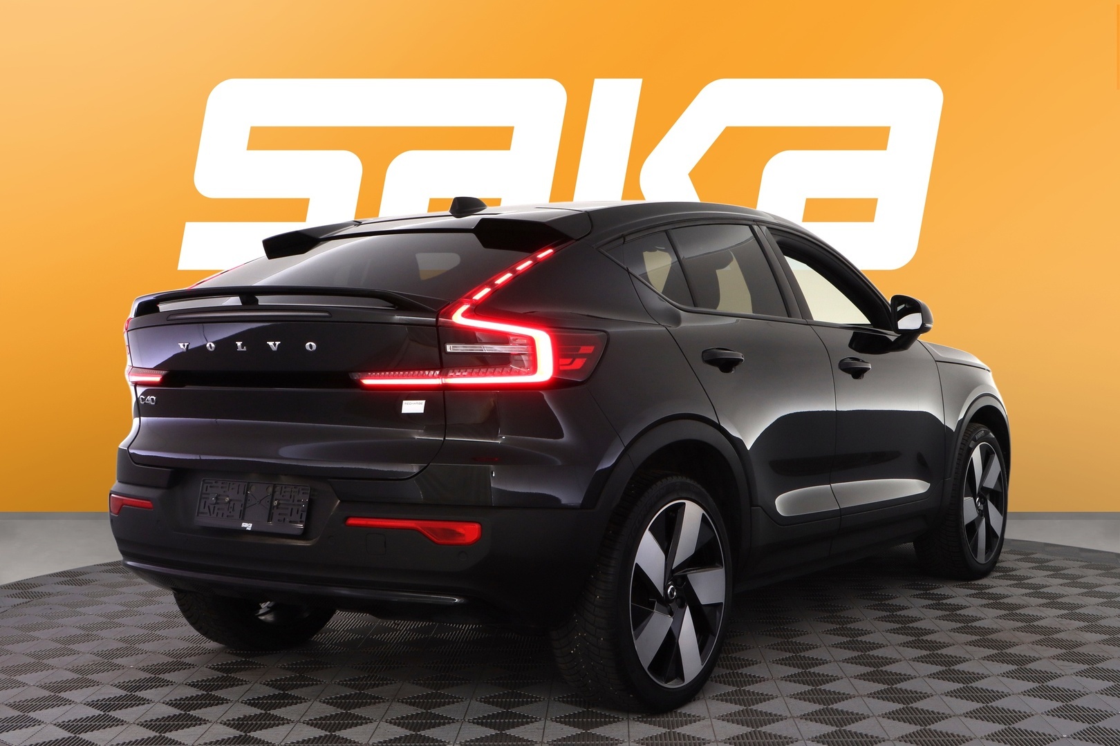 VOLVO C40 2023