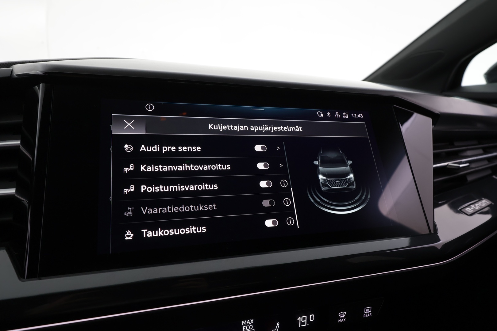 AUDI Q4 e-tron 2023