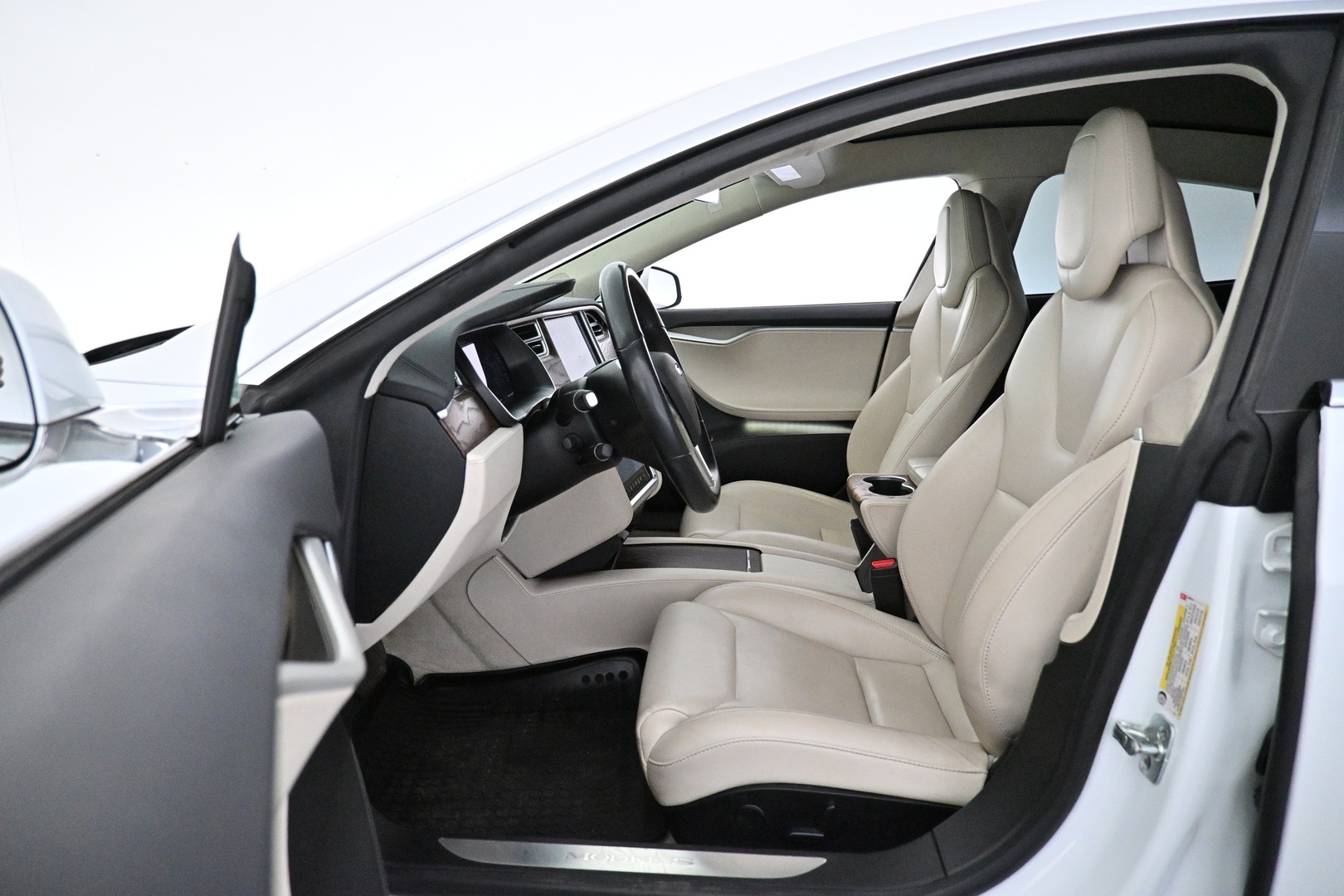 TESLA Model S 2018