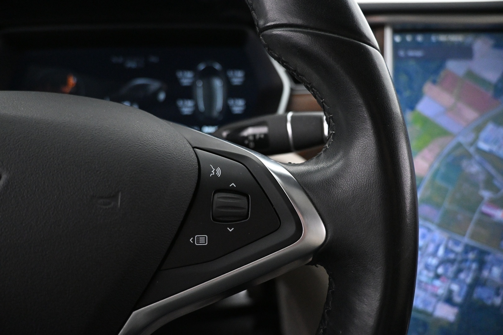TESLA Model S 2018