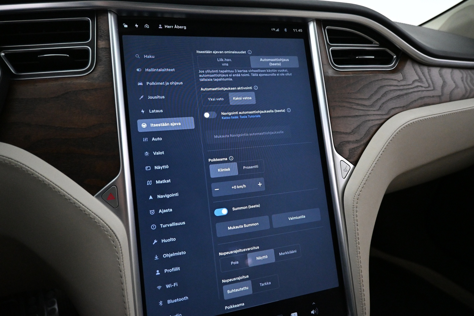 TESLA Model S 2018