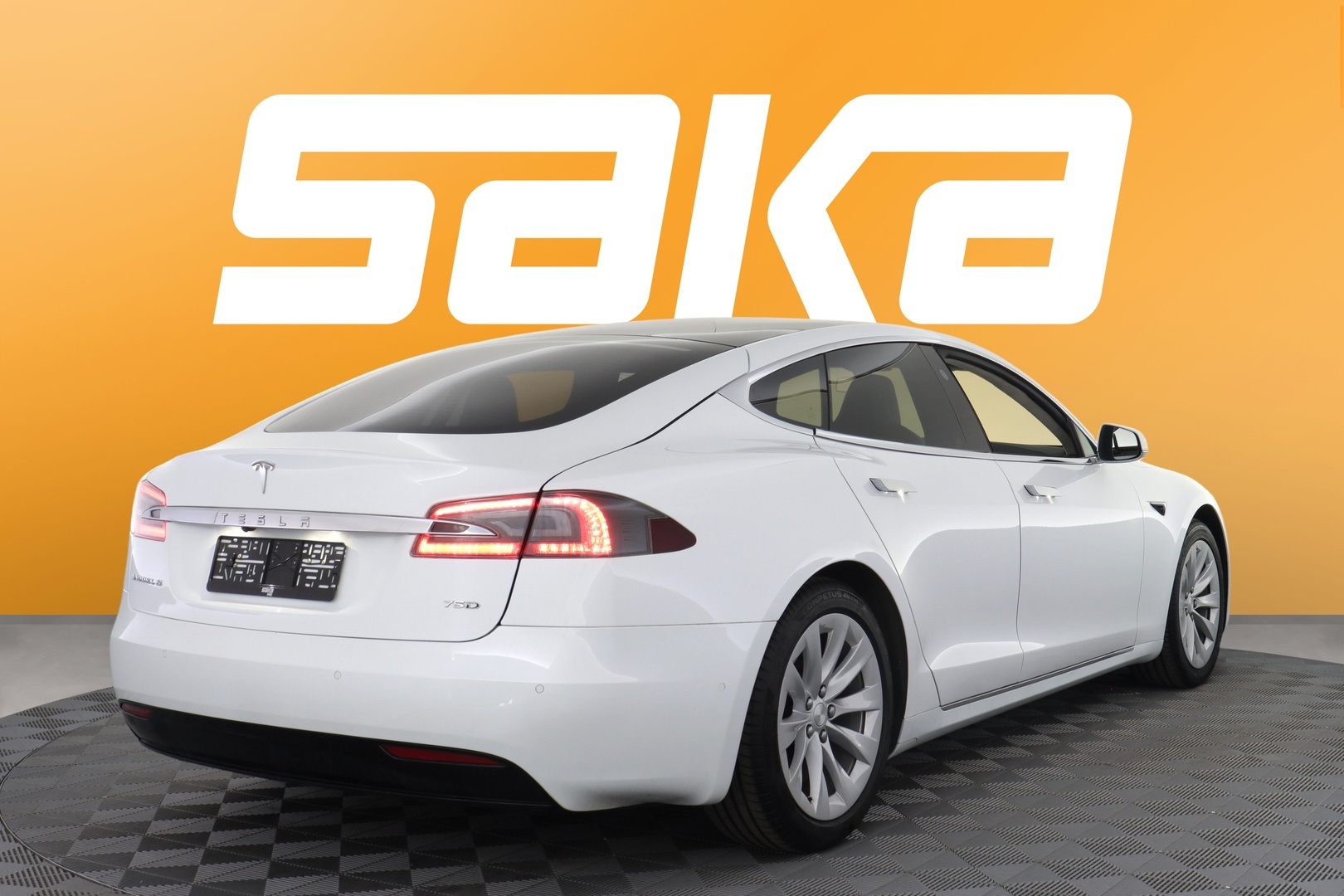 TESLA Model S 2018