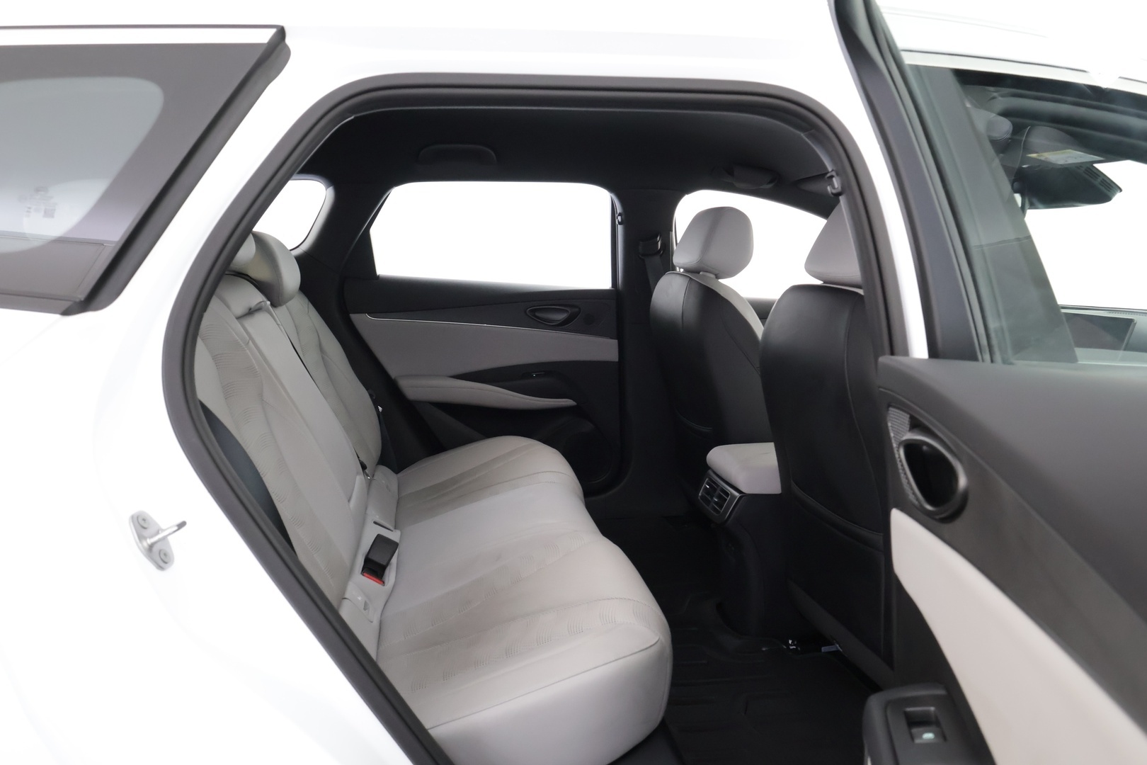 BYD Seal 6 DM-i 2025