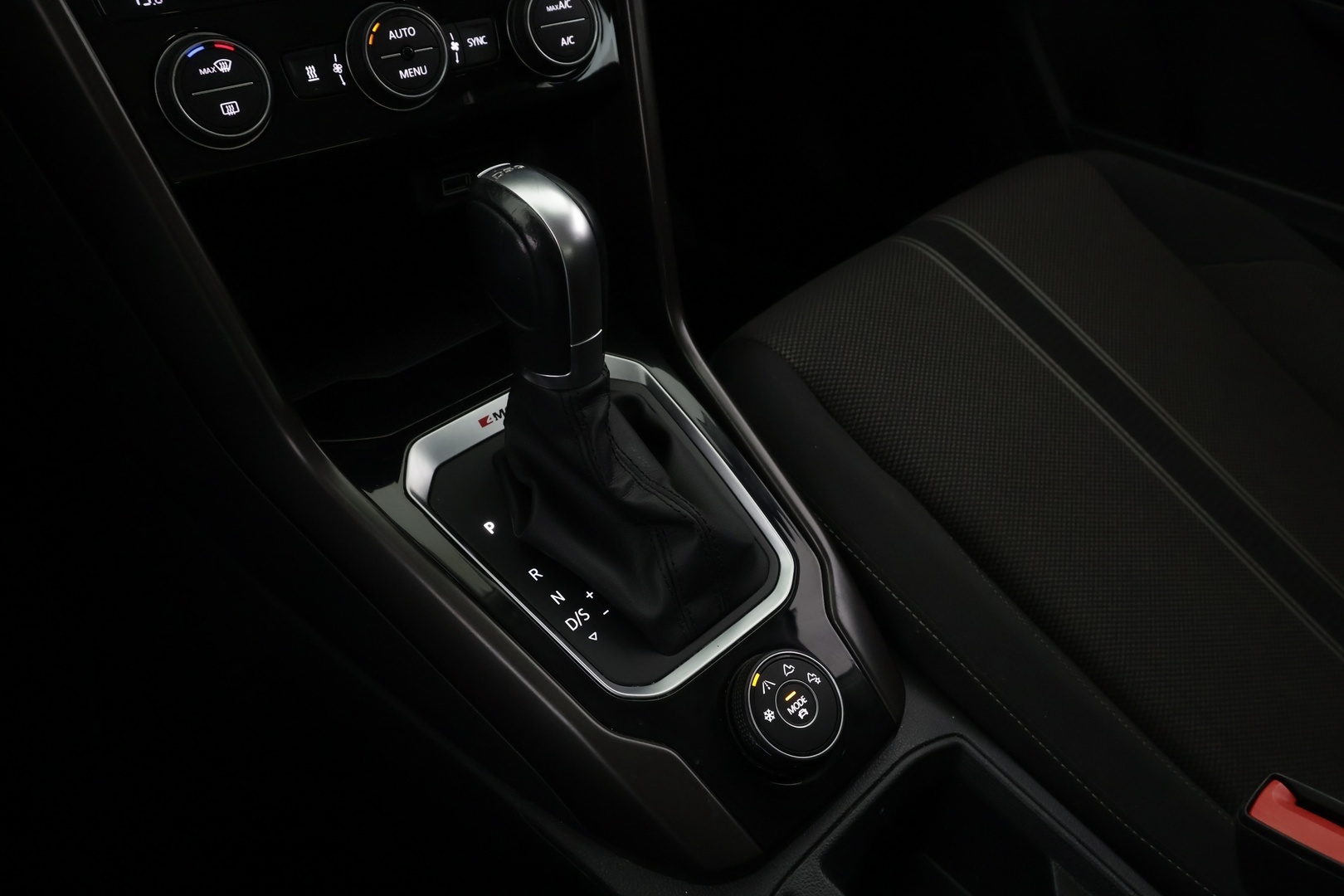 VOLKSWAGEN T-Roc 2019