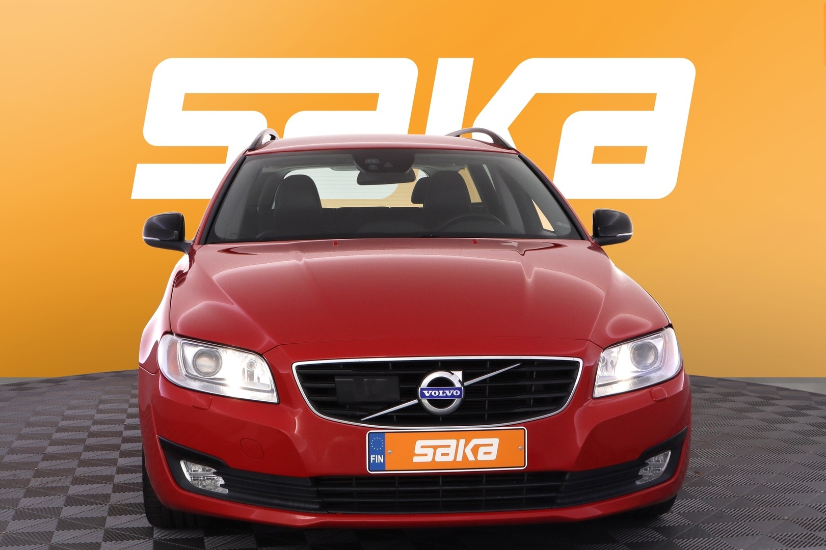 VOLVO V70 2016