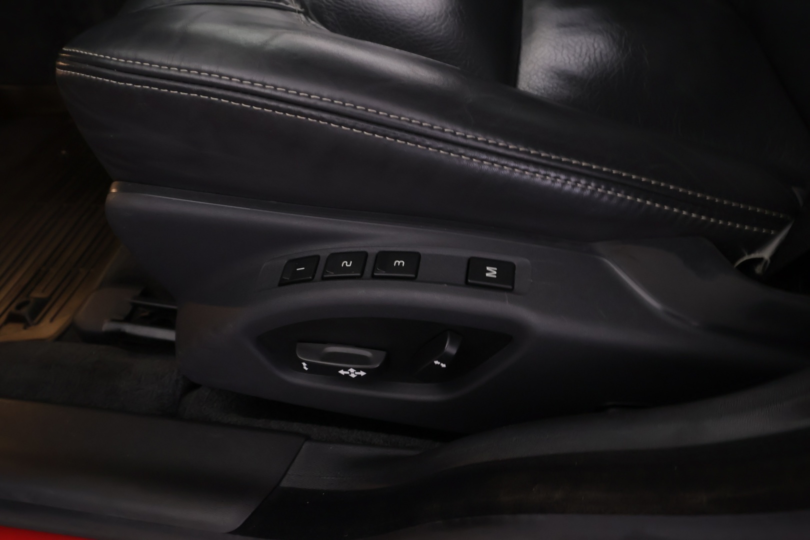 VOLVO V70 2016