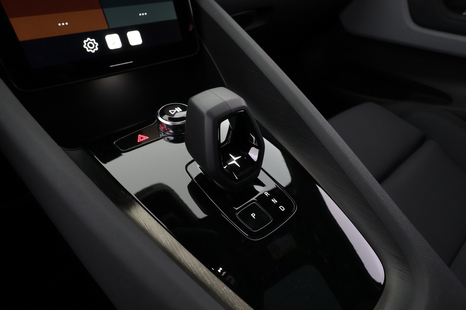 POLESTAR 2 2022