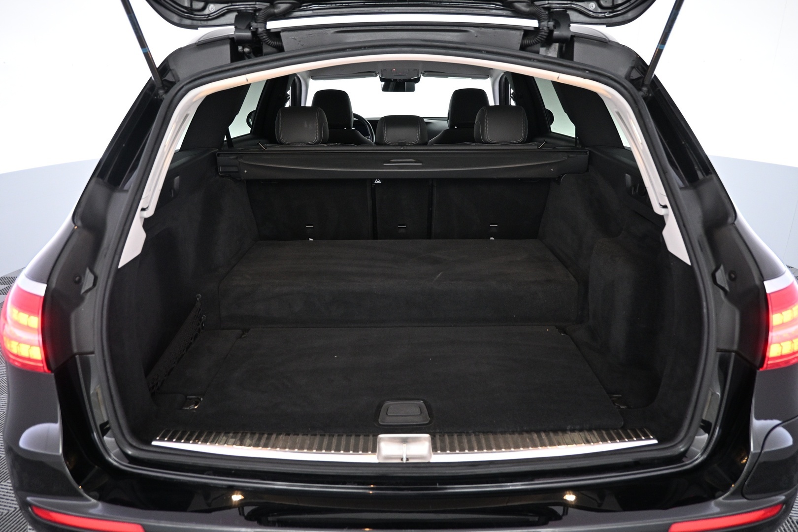 MERCEDES-BENZ E 2021