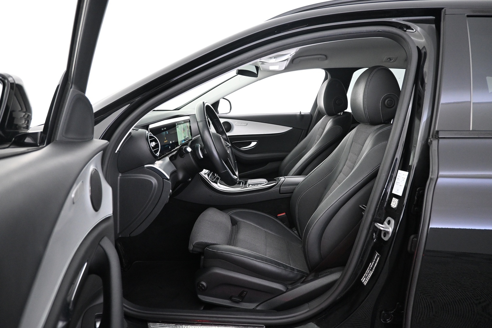 MERCEDES-BENZ E 2021