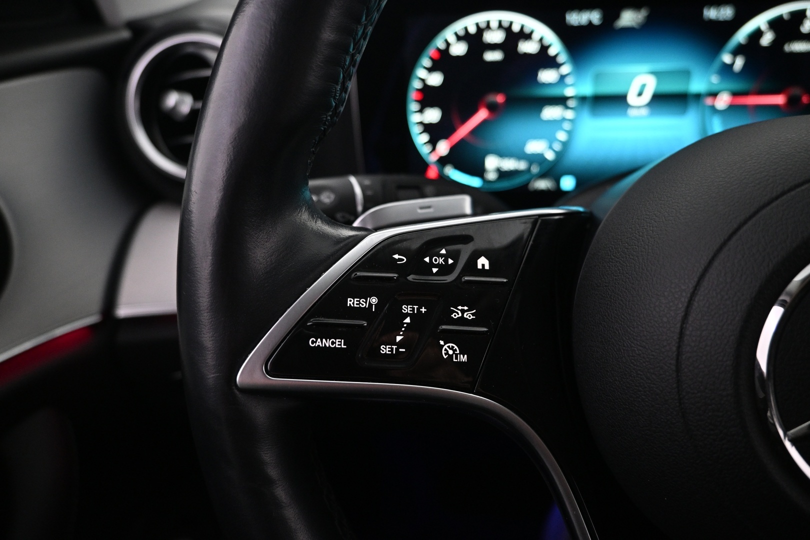 MERCEDES-BENZ E 2021