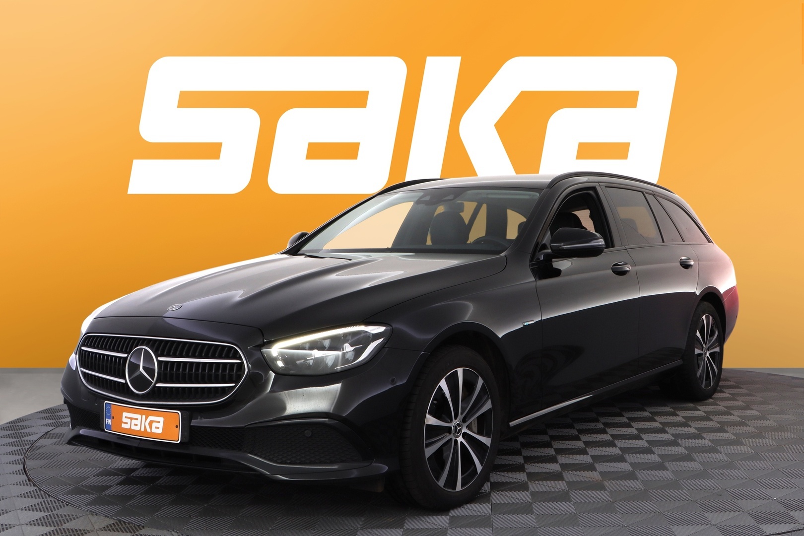 MERCEDES-BENZ E 2021