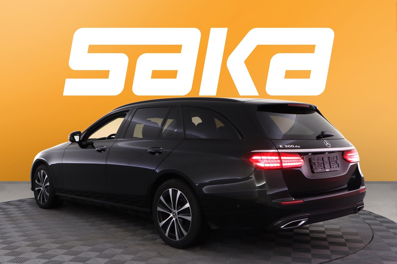 MERCEDES-BENZ E 2021