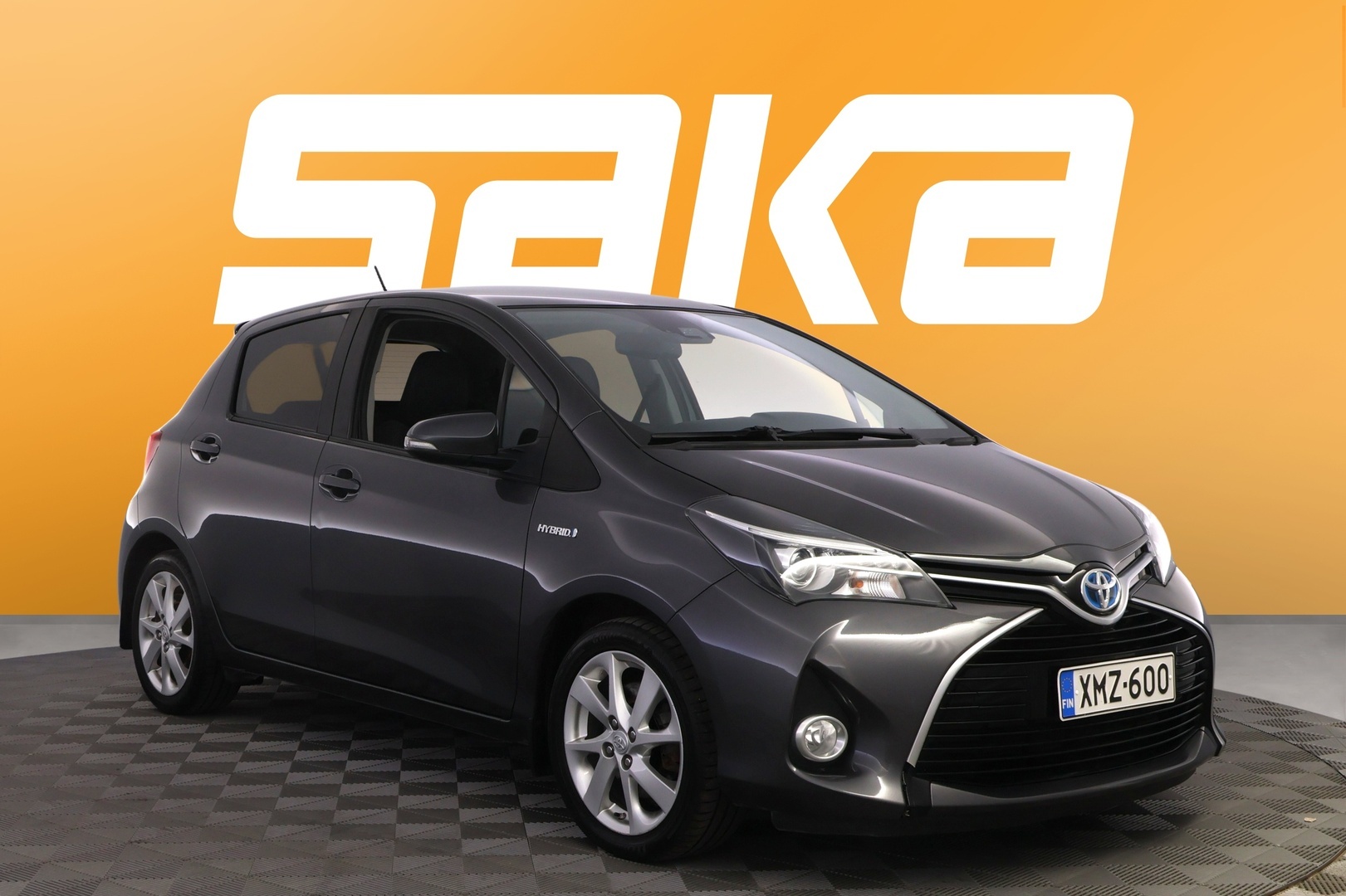 TOYOTA Yaris 2016