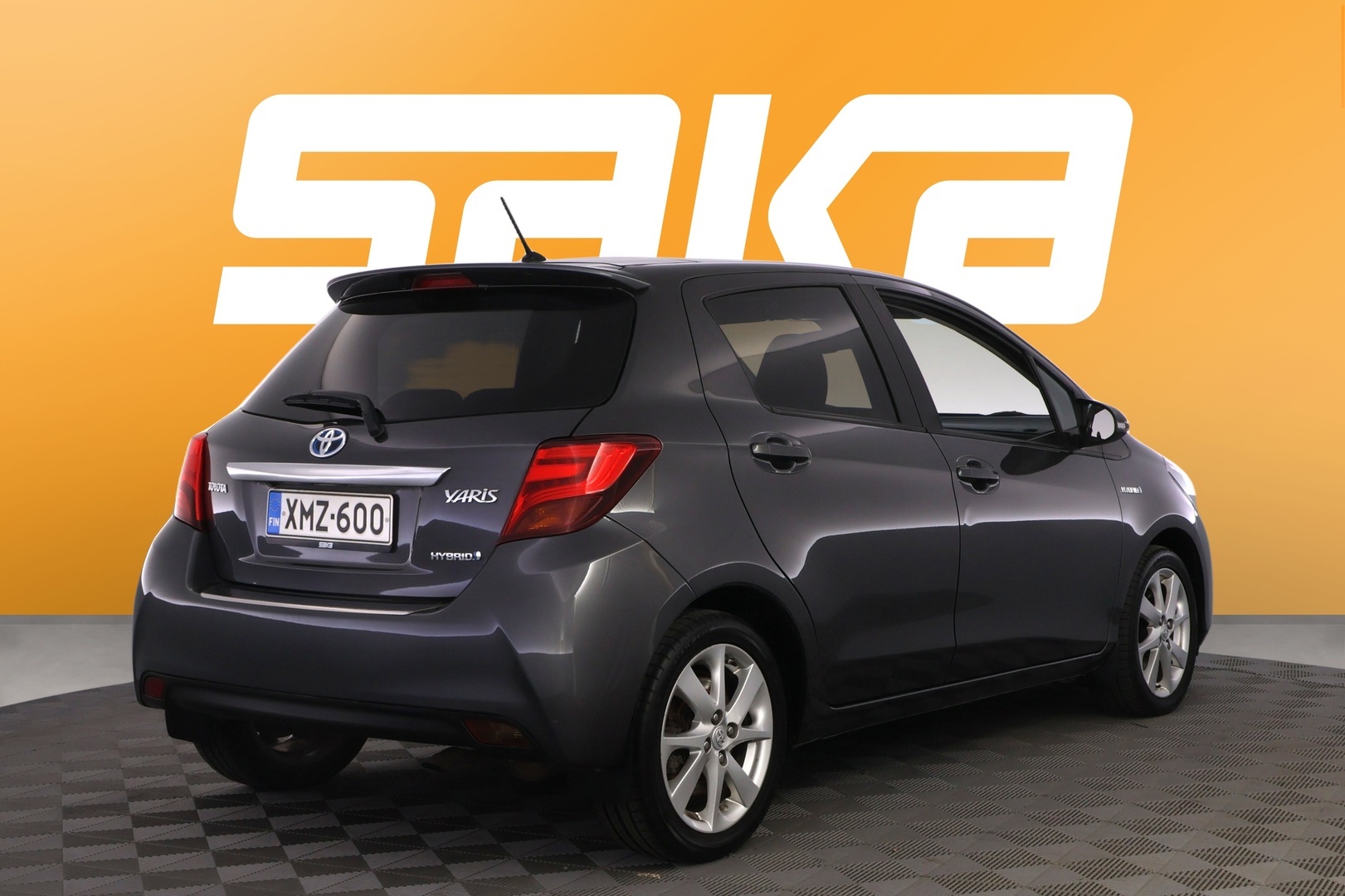 TOYOTA Yaris 2016