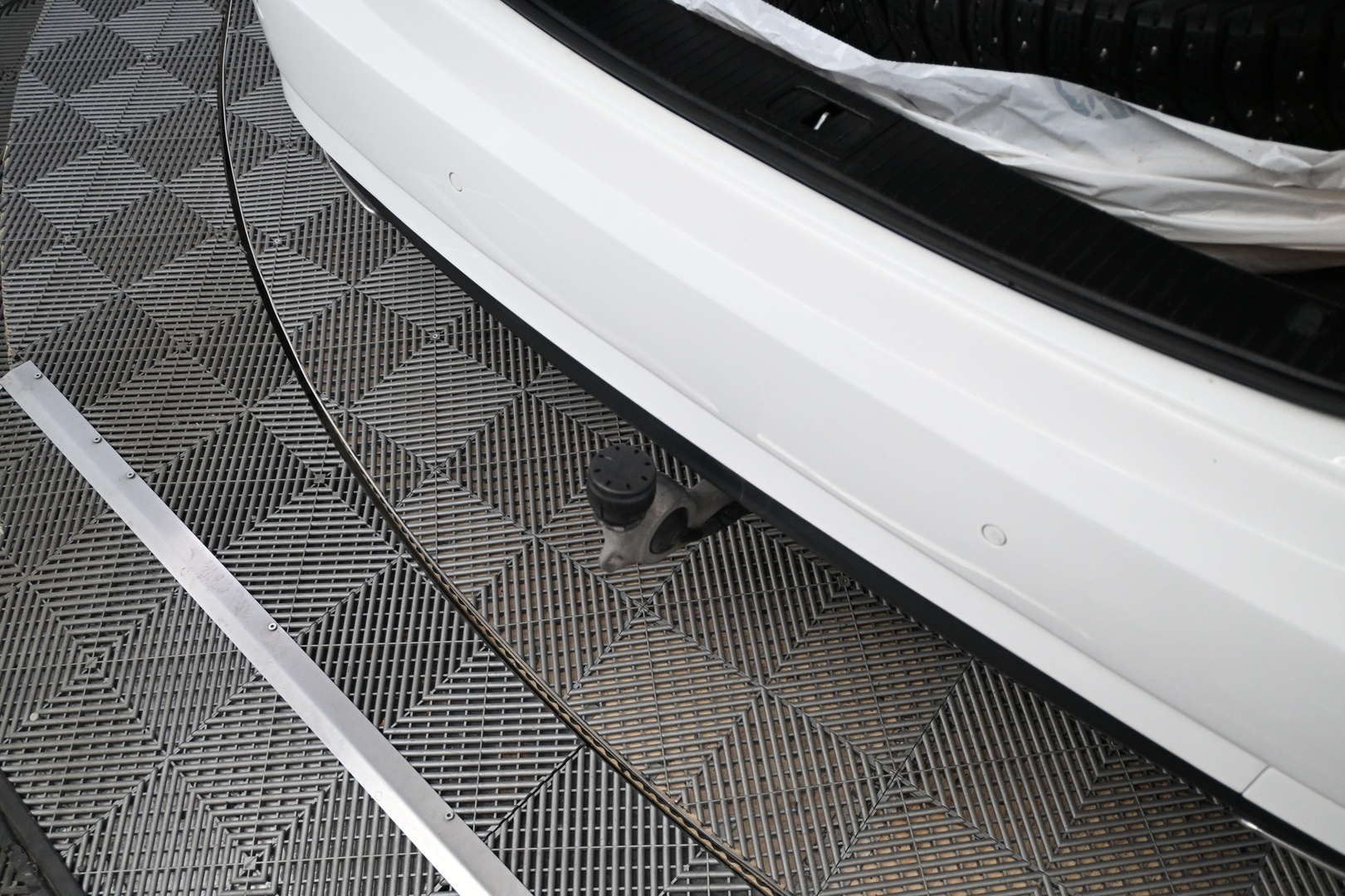 MERCEDES-BENZ E 2012