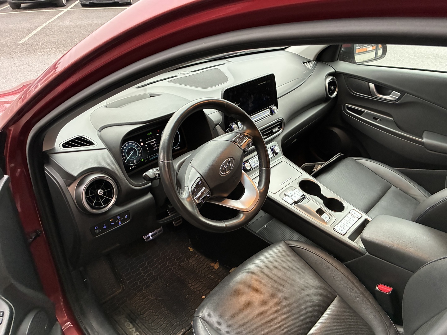 HYUNDAI KONA 2023