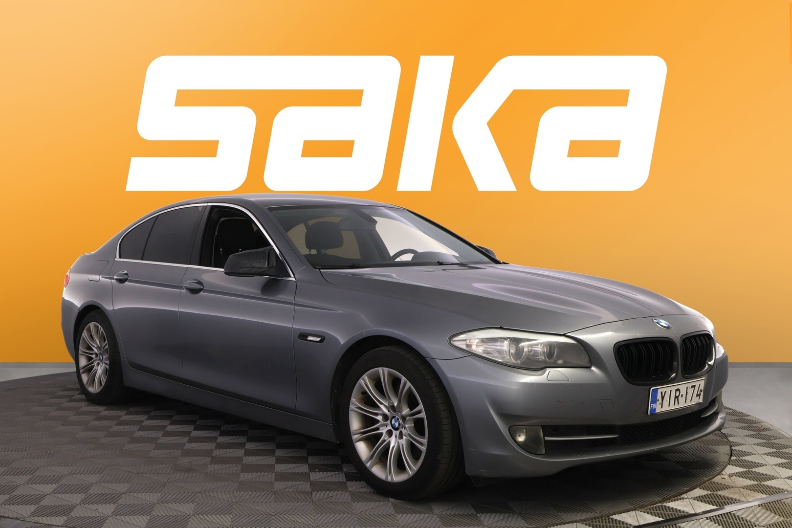 BMW 520 2011